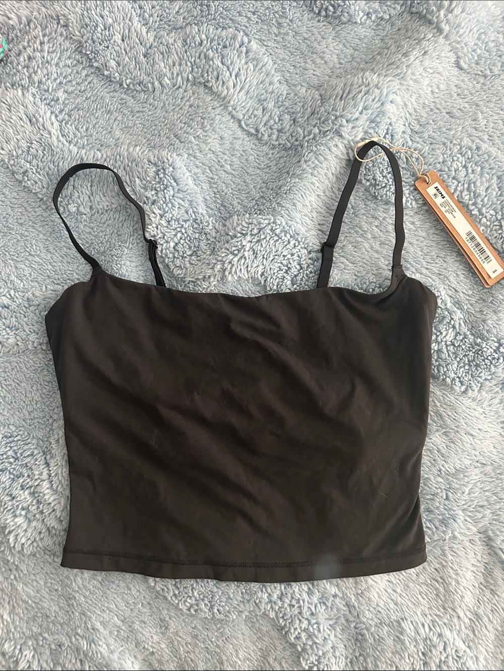 NWT Skims Fits Everybody Cropped Cami  in Onyx Size XS